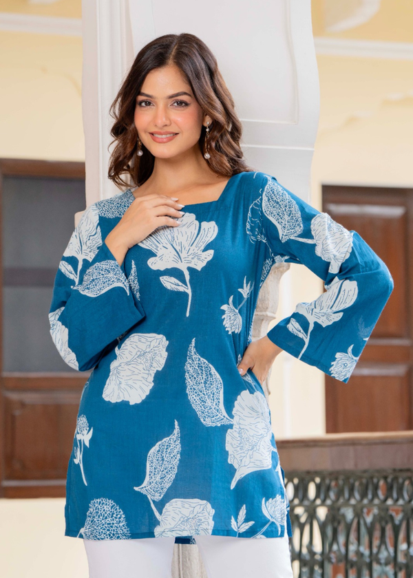 Heer Square-Neck Short Kurti