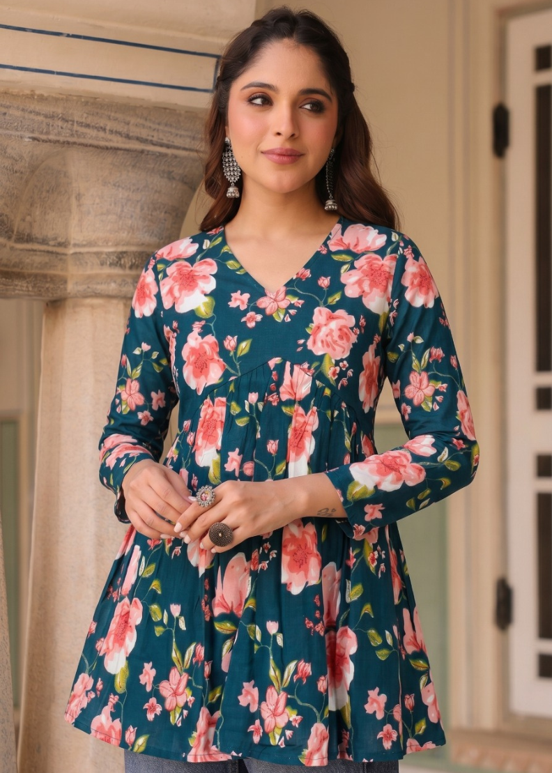Alia V Neck Short Kurti