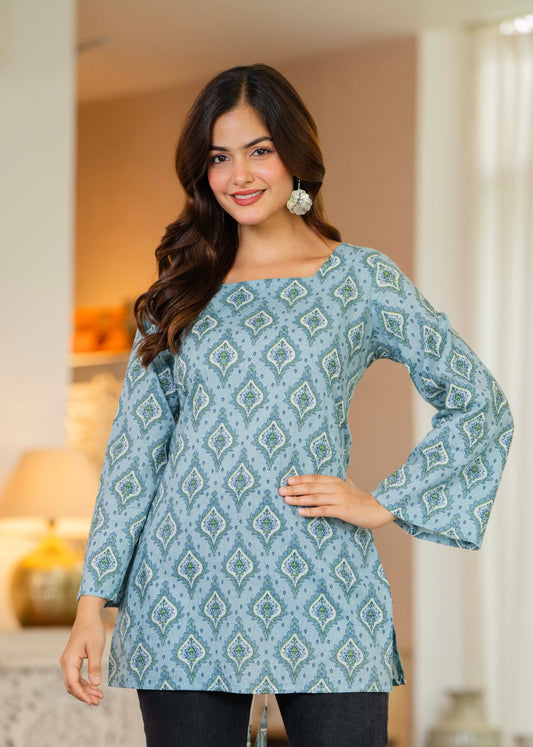 Heer Square-Neck Short Kurti